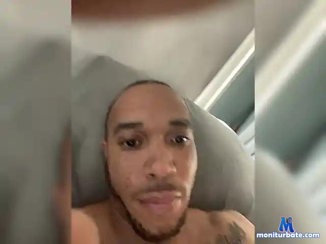 CrtifiedLrBoy bongacams performer male