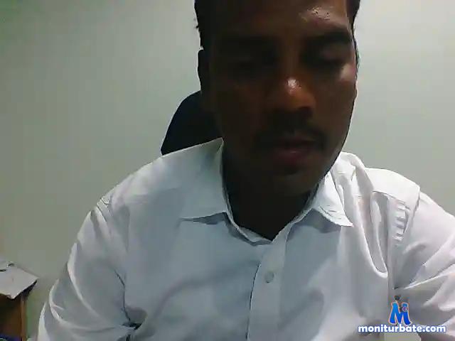 Luckyfinalone bongacams performer male
