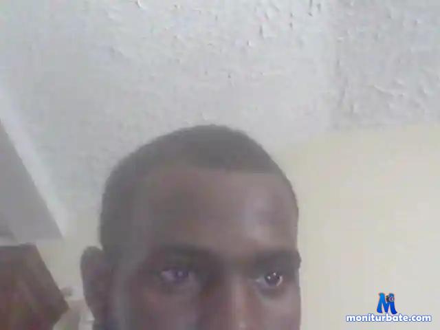 XWOODZX bongacams performer male