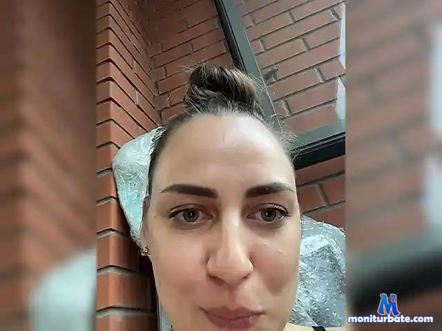 Beautiful-eye bongacams performer female