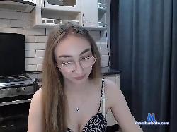 EviMills bongacams live cam performer profile