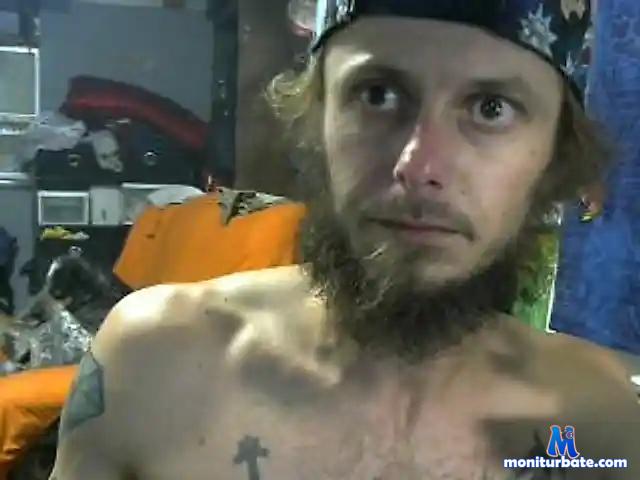cloudydadddyyy bongacams performer male