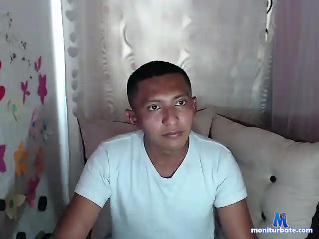 ismaellhot bongacams performer male
