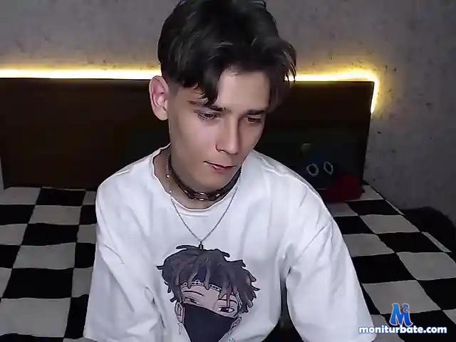 Foxicfu bongacams performer male