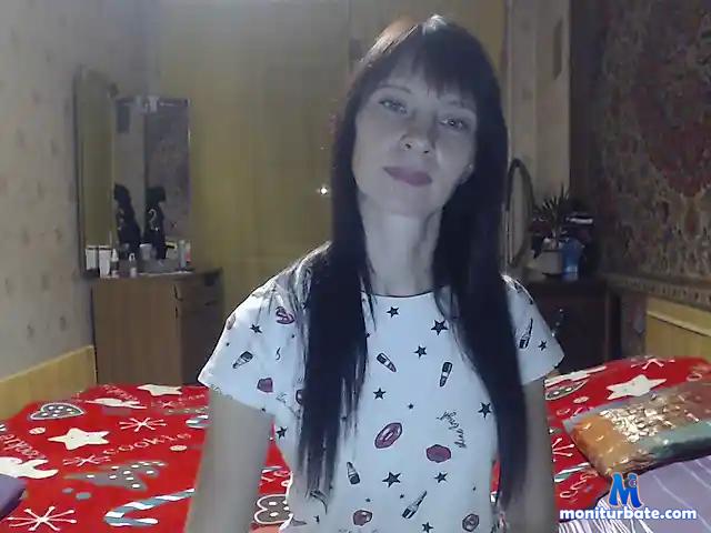 moon-energy bongacams performer female