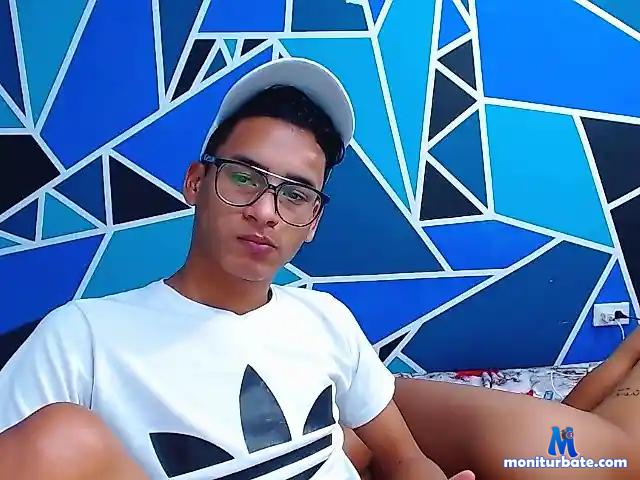hotque bongacams performer couple of 2 males