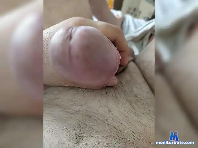 Uni-5 bongacams performer male