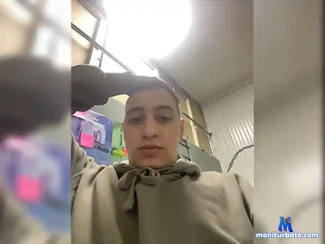 Niklix bongacams performer male
