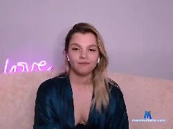 Lisahugecum bongacams live cam performer profile
