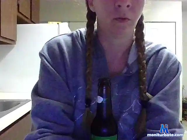 MilaStoned bongacams performer female