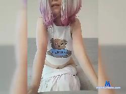 LittleIsa18 bongacams live cam performer profile