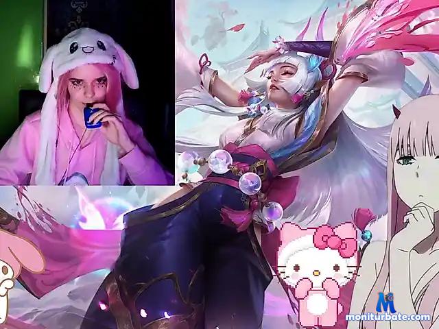 Hizeko bongacams performer female