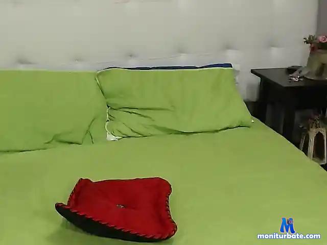 Debbie-Gore bongacams performer female