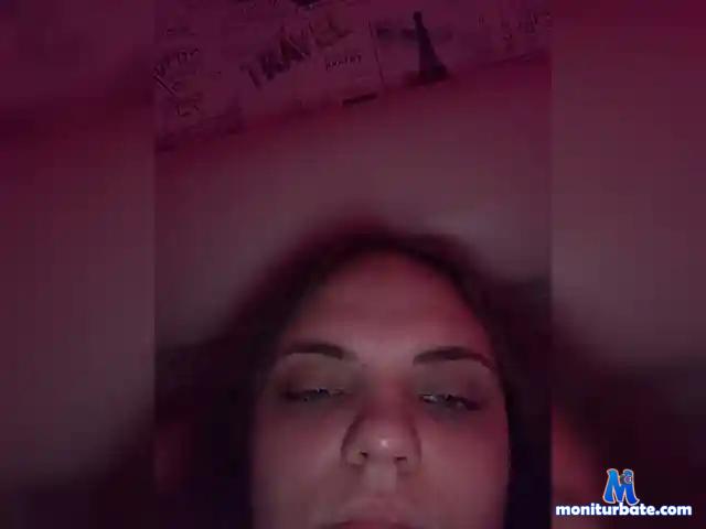 Moneyass bongacams performer female
