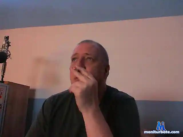 berliner197-1 bongacams performer male