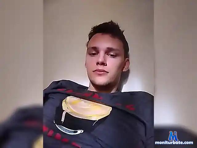 MaximGolden bongacams performer male