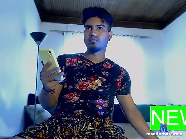 jadens01 bongacams performer male