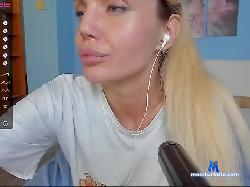 SweetBuns bongacams live cam performer profile
