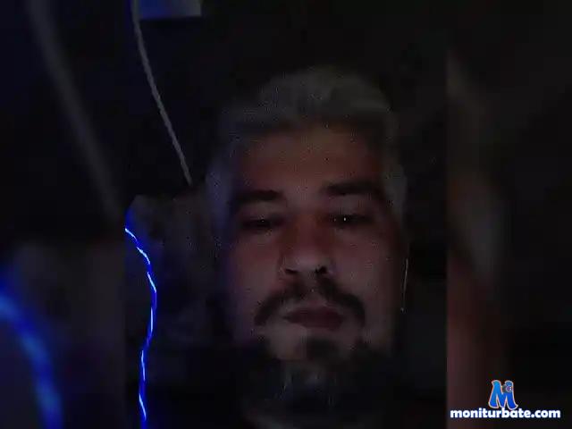 MiniAlex86 bongacams performer male