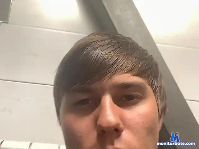 Fromdomtown bongacams performer male