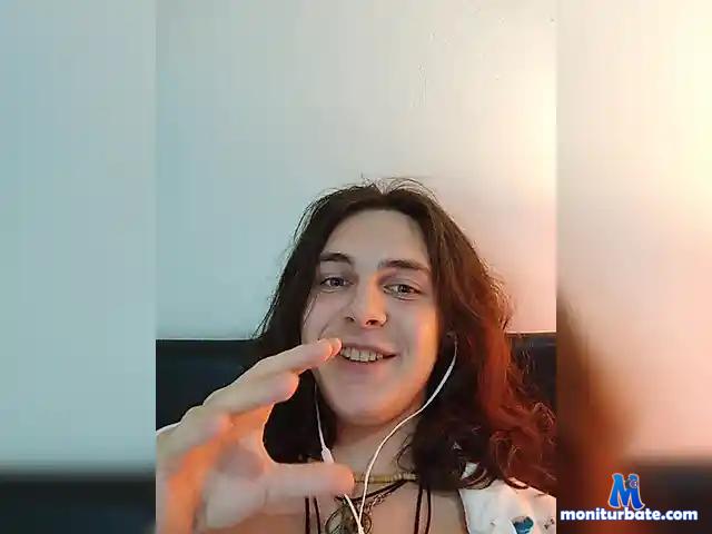 SweetDreamerrr bongacams performer male