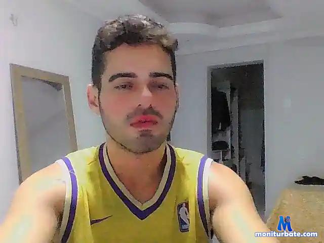 Marcoriccibr bongacams performer male