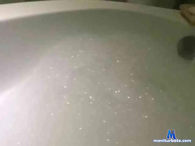 bigdicson bongacams performer male