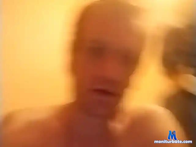 BenjaminButterfly bongacams performer male