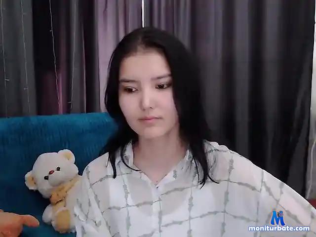 MinaHin bongacams performer female