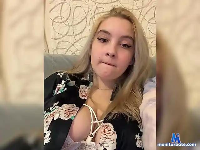 SARASONYX bongacams performer female