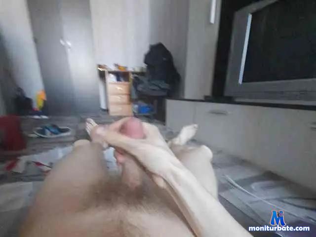 Hoopssre bongacams performer male