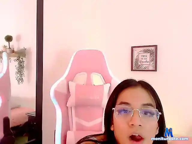 blauicecreamm bongacams performer female