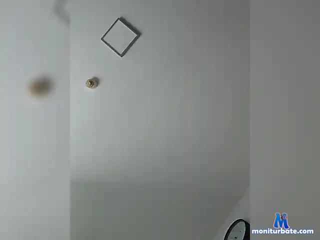 Tattoedboy13 bongacams performer male