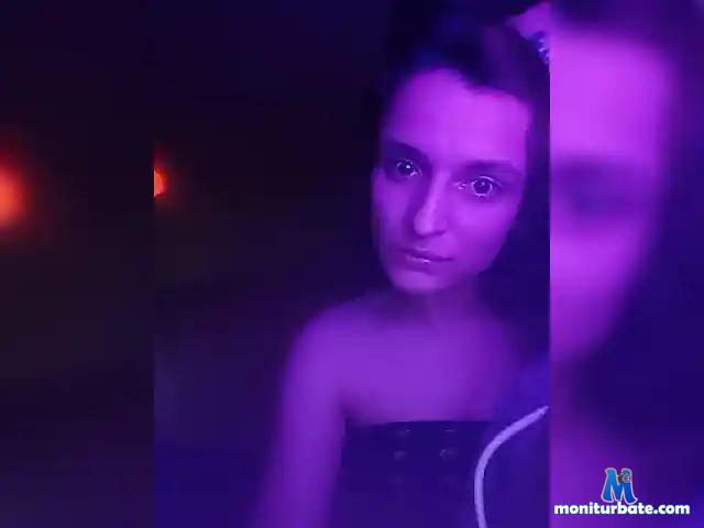 EmiliyaFase bongacams performer female