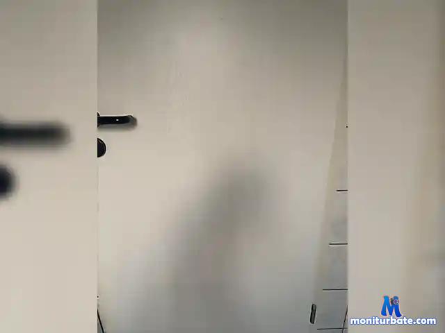 flo2234883 bongacams performer male