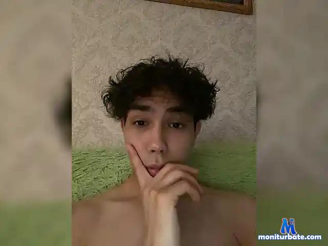 PushYou069 bongacams performer male