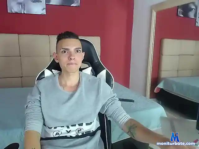 -Azrael-24 bongacams performer male