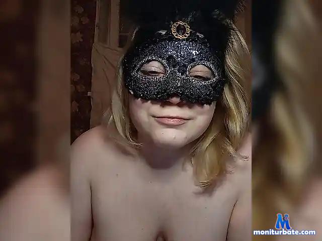 LINDA01 bongacams performer female
