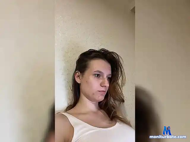 Huemiss bongacams performer female