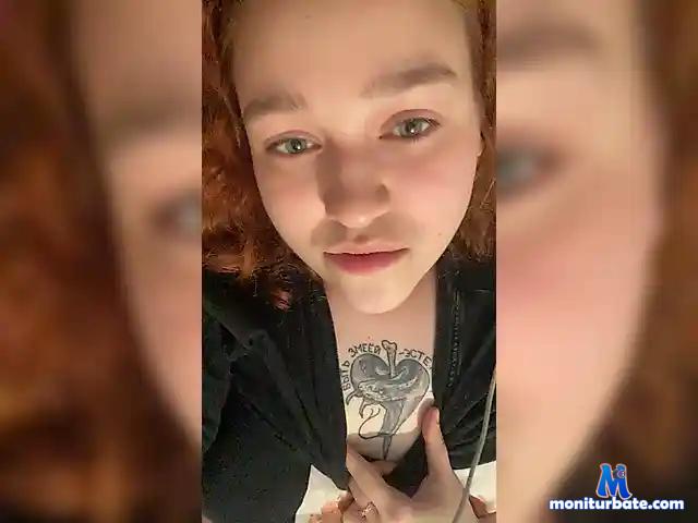 Curly-Banshee bongacams performer female