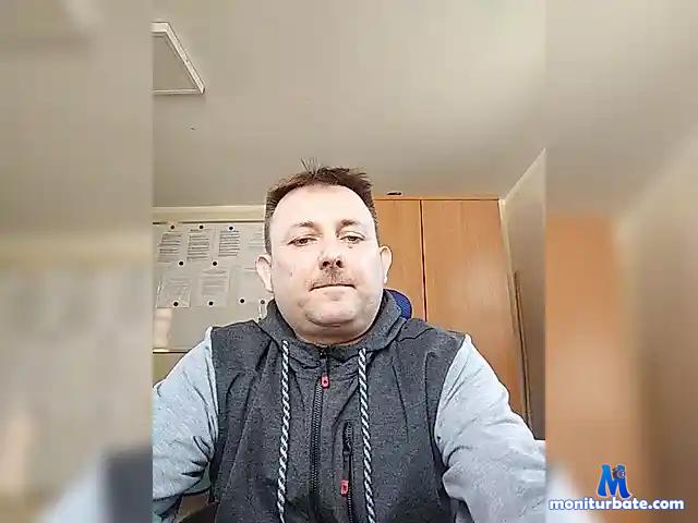 NOVY197369 bongacams performer male