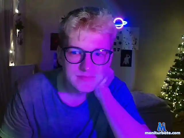 igorqcherk bongacams performer male