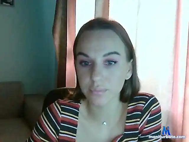CassyLess bongacams performer female