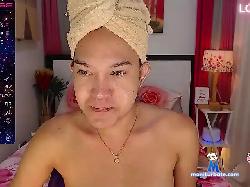 DixieNormousX bongacams live cam performer profile
