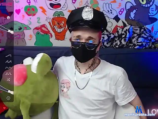 TomiRic bongacams performer male