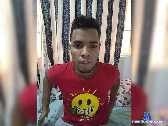 iBlackboy13 bongacams performer male