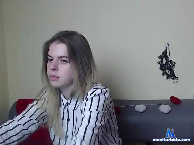 simonalukcy bongacams performer female
