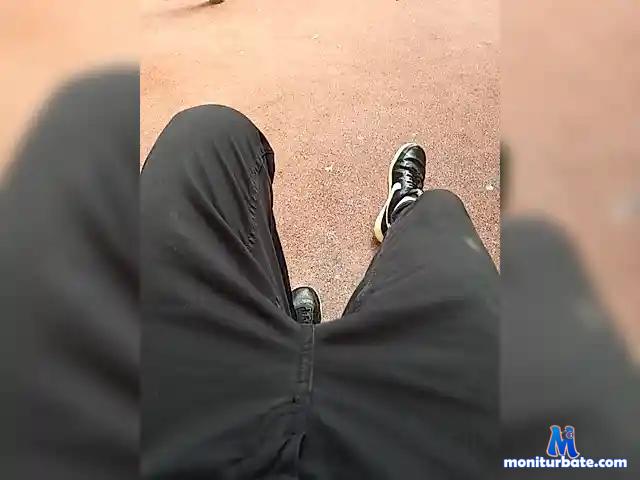 Kinzaaa bongacams performer male