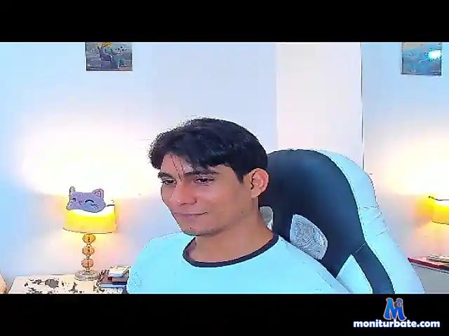 shawn-Newtonn bongacams performer male