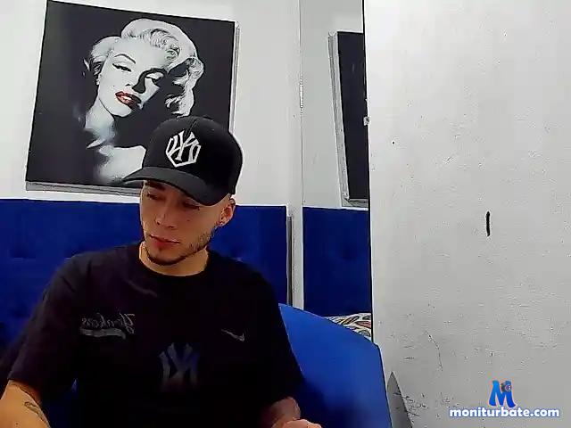 Shakur01 bongacams performer male